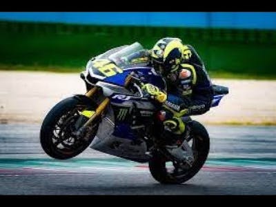 Valentino Rossi the game: race Yamaha r1