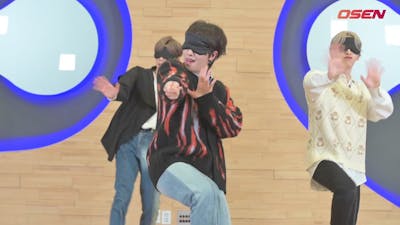 ONEUS  Dance CHALLENGE with BLINDFOLDS On!
